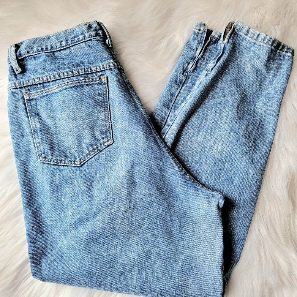 Vintage High-rise Lightwash Mom Denim Jeans